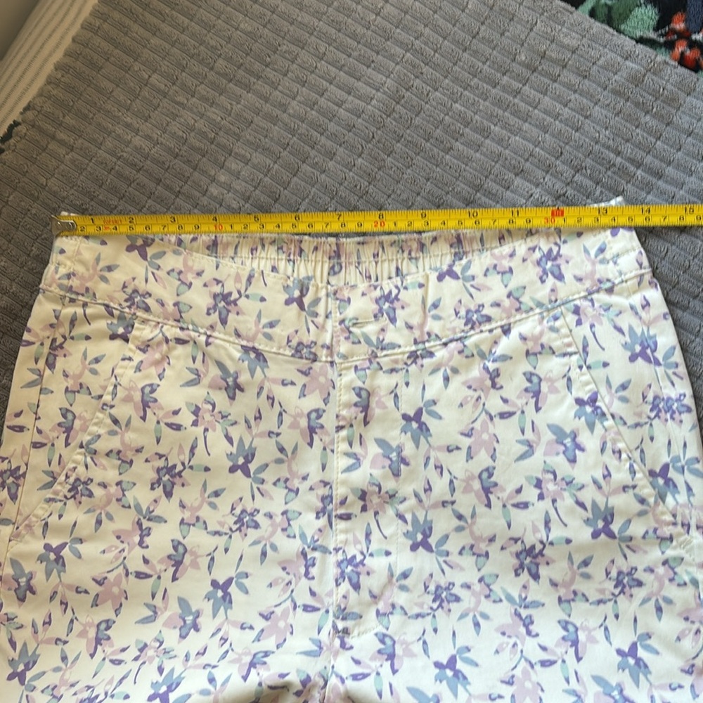 JACHS Girlfriend - Floral Shorts - Picture 8 of 8
